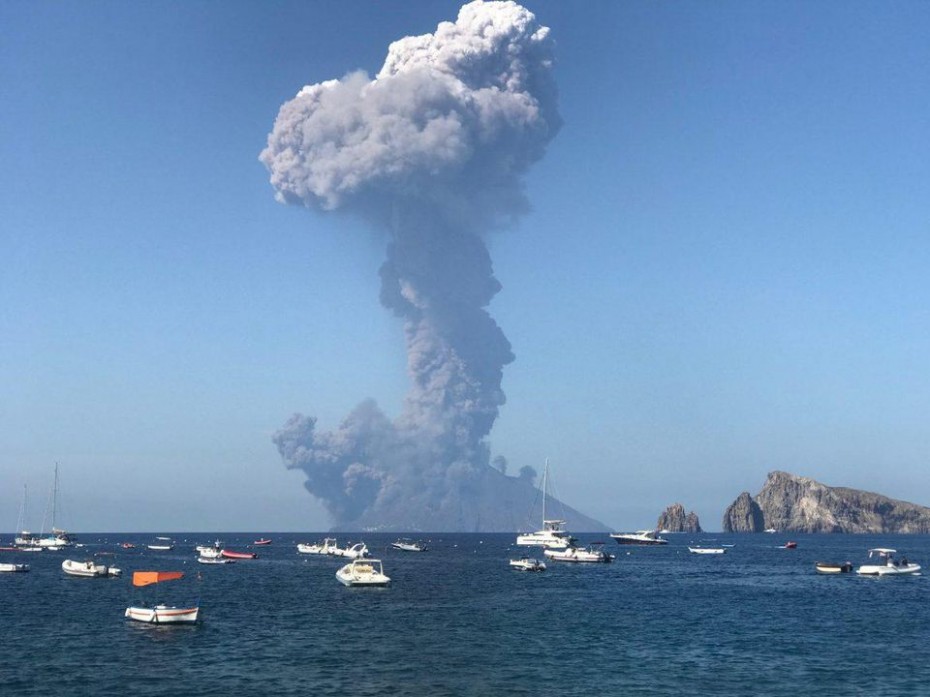Ιταλία: Ισχυρή έκρηξη στο ηφαίστειο Στρόμπολι