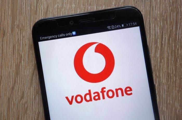 Κοντά στους πυρόπληκτους η Vodafone