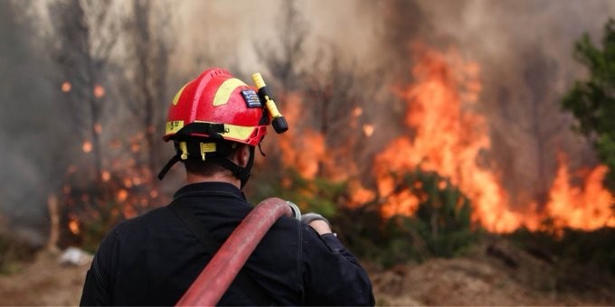 Πυρκαγιά σε αποθήκη στη ΒΙΠΕ της Πρέβεζας