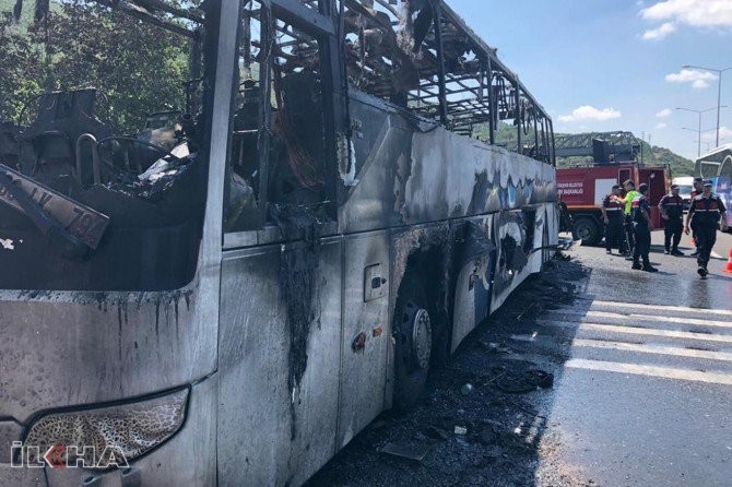 Τουρκία: 1 παιδί μεταξύ 5 νεκρών από πυρκαγιά σε λεωφορείο