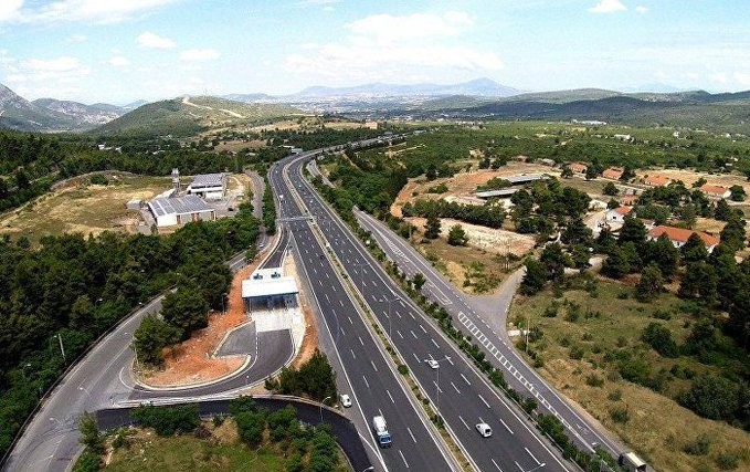 Ταλαιπωρία των οδηγών στην Αθηνών-Λαμίας λόγω τροχαίου