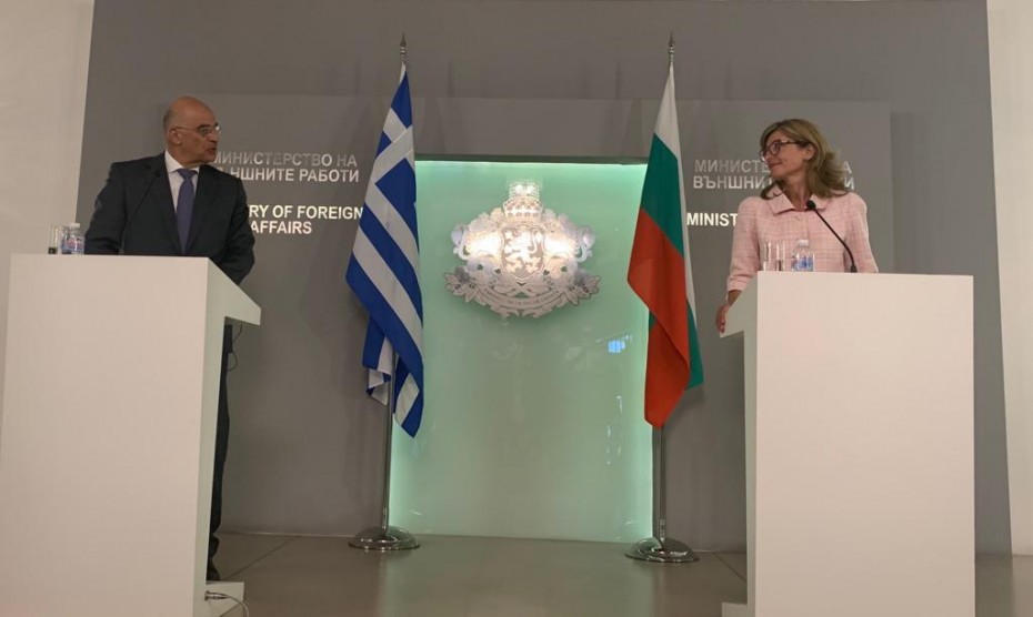 Μήνυμα ενίσχυσης της συνεργασίας Ελλάδας - Βουλγαρίας από τον Δένδια