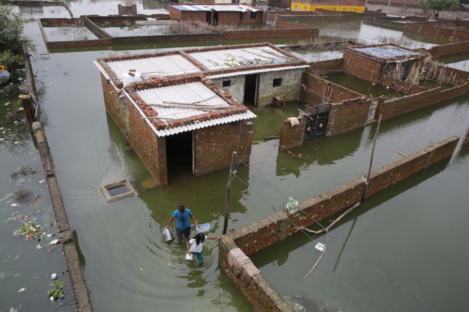 Πάνω από 70 νεκροί στην Ινδία από κύμα βροχοπτώσεων