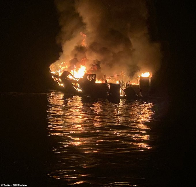 ΗΠΑ: Δεκάδες νεκροί από φωτιά σε σκάφος στην Καλιφόρνια