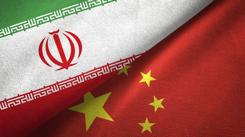 Ο Τραμπ «χτυπά» με οικονομικές κυρώσεις Ιράν και Κίνα
