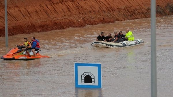 Τουλάχιστον 4 νεκροί από καταρρακτώδεις βροχές στην Ισπανία