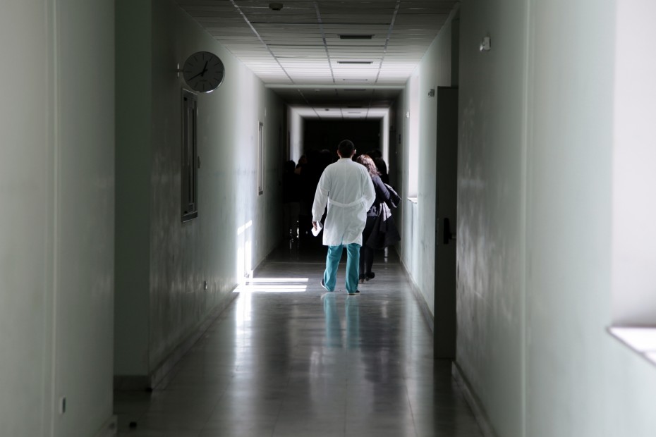Αιφνιδιαστικοί έλεγχοι της αστυνομίας σε νοσοκομεία στη Θεσσαλονίκη