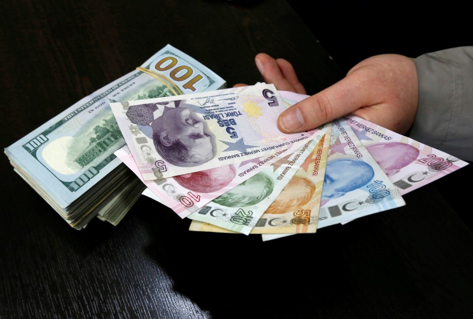 Τουρκία: Πουλάνε δολάρια για στήριξη της λίρας