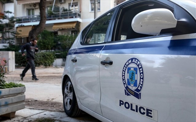 Έξι συλλήψεις για παράνομες «κούρσες» στην Ακρόπολη