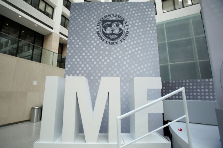 Μεικτά «σινιάλα» από το ΔΝΤ για την ανάπτυξη