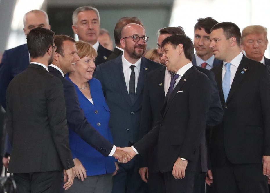 Ο Κόντε ζητά εκ νέου ενταξιακές συζητήσεις με Σκόπια και Τίρανα 