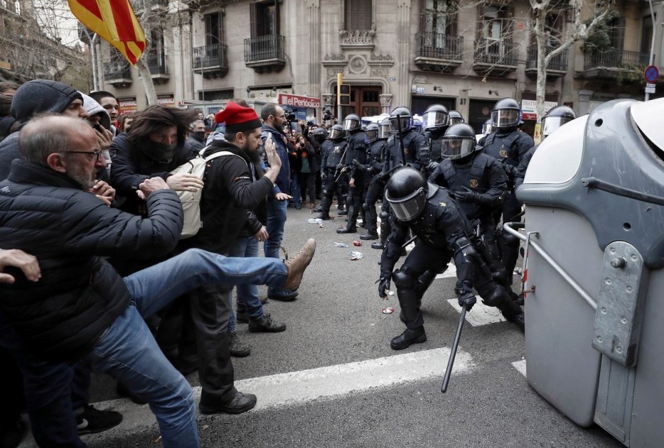 «Καζάνι που βράζει» η Καταλονία για τις ποινές κάθειρξης στους αυτονομιστές ηγέτες