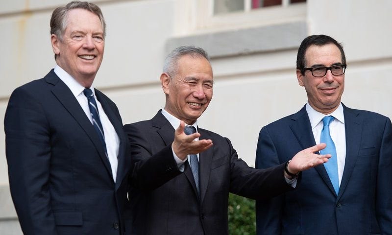 Θετικές ενδείξεις για τις εμπορικές συζητήσεις ΗΠΑ και Κίνας
