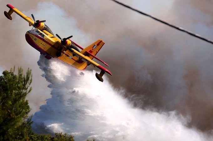 Μεγάλη πυρκαγιά στο Γαλατά Τροιζηνίας