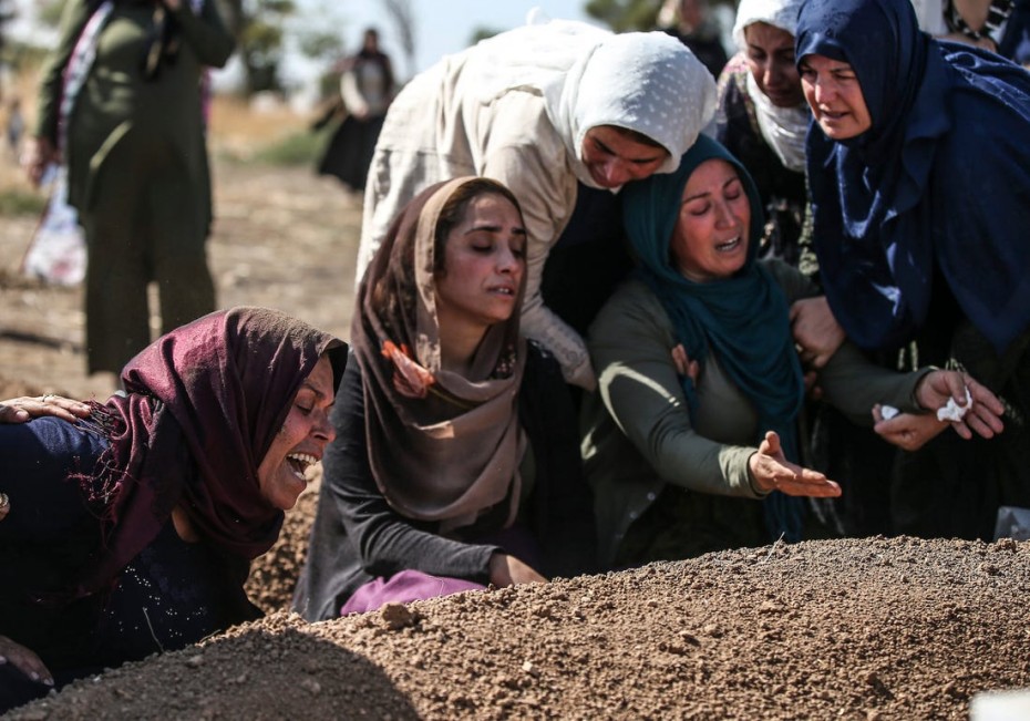 Πλησιάζουν τους 600 οι νεκροί από την τουρκική εισβολή στη Συρία