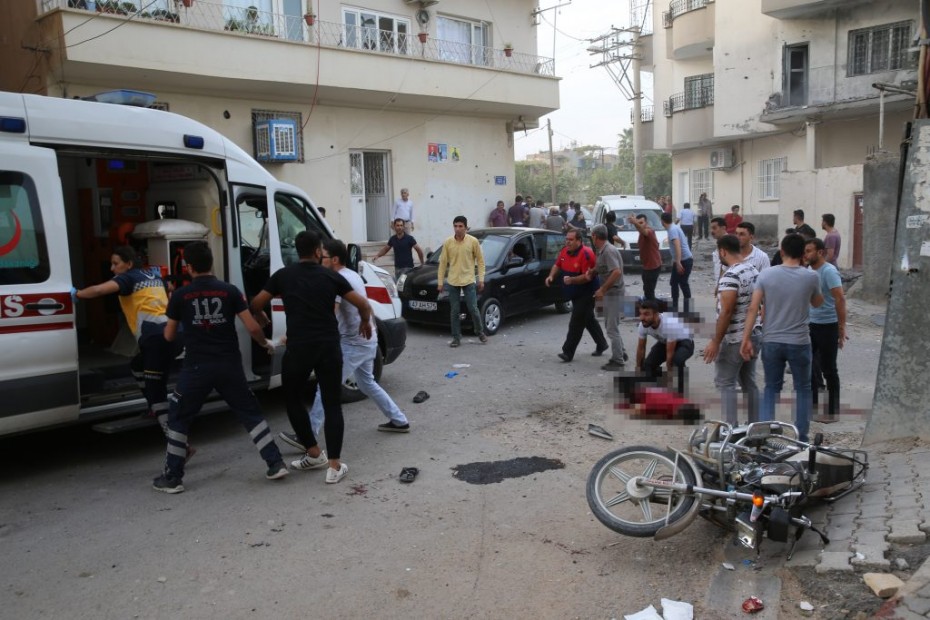Οκτώ άμαχοι σκοτώθηκαν από επίθεση στην τουρκική πόλη Νουσαϊμπίν