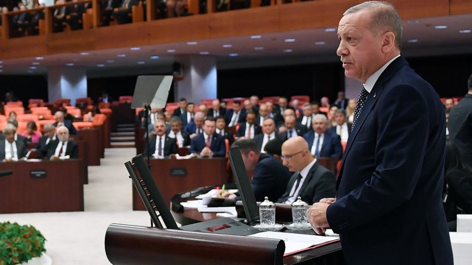 Το κοινοβούλιο της Τουρκίας ενέκρινε τη στρατιωτική επέμβαση στη Συρία