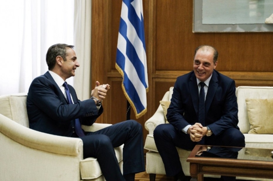 Ο Βελόπουλος ζητά την παραίτηση Χρυσοχοΐδη για το «Τζόκερ»