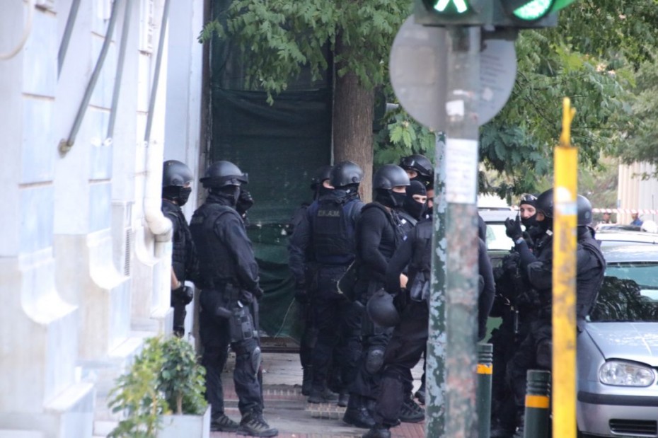 Αστυνομική επιχείρηση σε κτίριο υπό κατάληψη στο κέντρο της Αθήνας