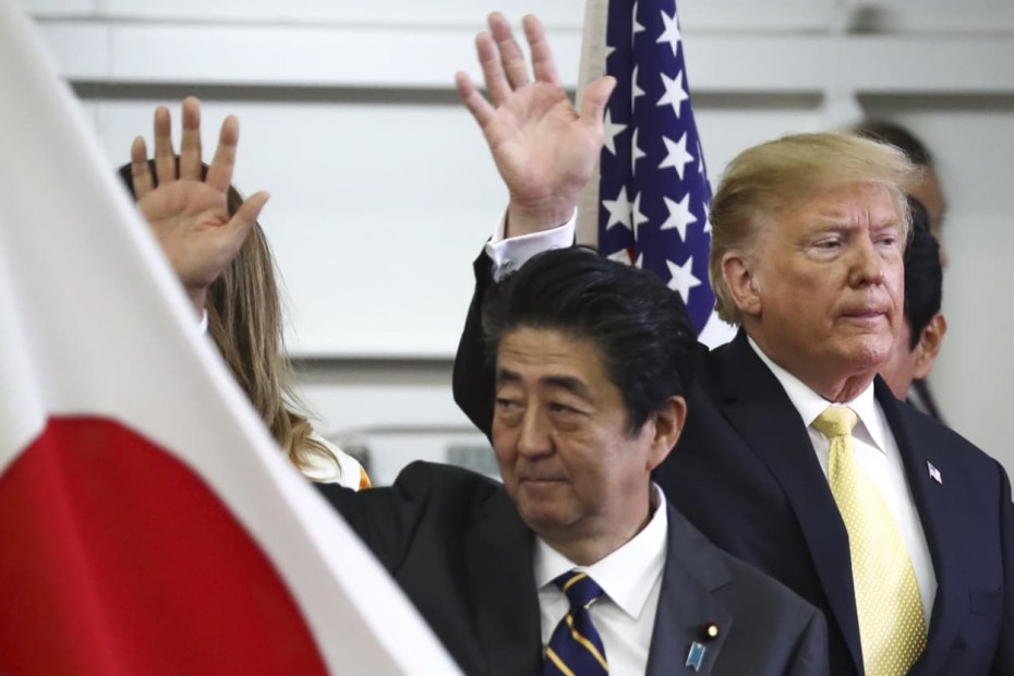Ο Τραμπ ζητά από τους Ιάπωνες 8 δισ. δολάρια για την παραμονή Αμερικανών στρατιωτών