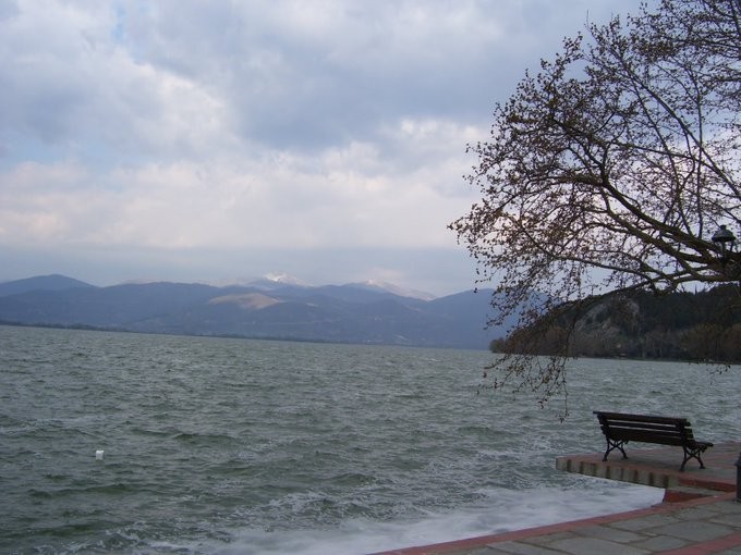 Μυστήριο με θάνατο άνδρα στη λίμνη της Καστοριάς