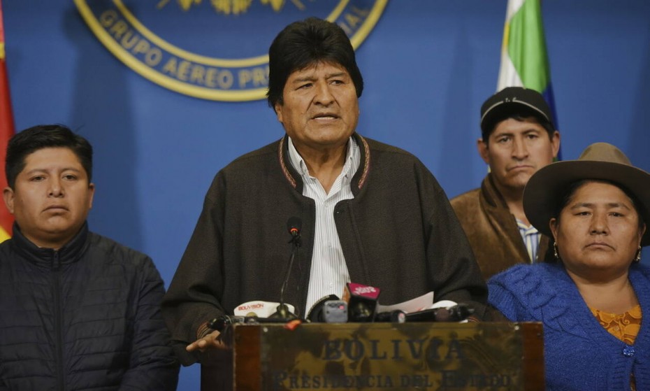 Χάος στη Βολιβία μετά την παραίτηση Μοράλες