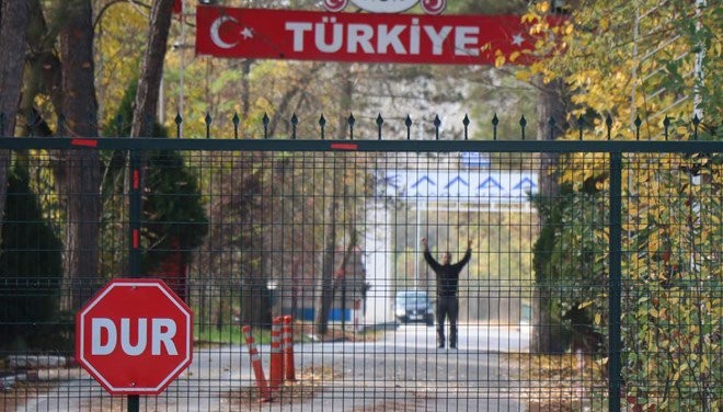Για «τζιχαντιστή» στα σύνορα με την Ελλάδα, γράφουν οι Τούρκοι