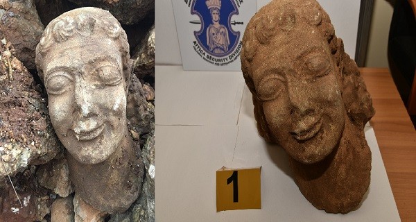 Συνελήφθη ζευγάρι με αρχαία αντικείμενα στον Πειραιά