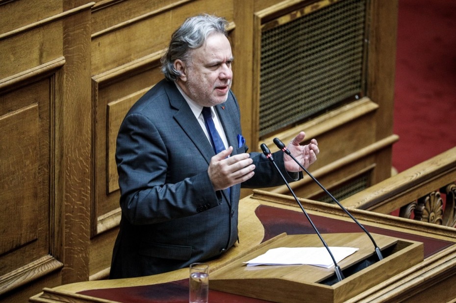 Παραμένουν 2 αιτήματα του ΣΥΡΙΖΑ για «ναι» στην ψήφο των αποδήμων