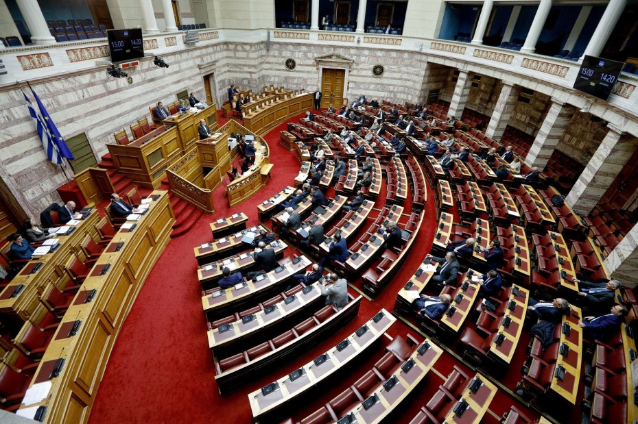 Ψηφίστηκε στη Βουλή το σχέδιο «Ηρακλής» για τις τράπεζες
