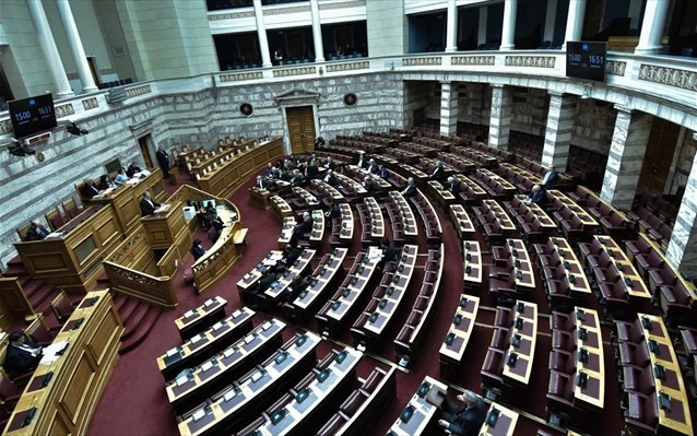 Νέες κόντρες στη Βουλή για τον εκλογικό νόμο