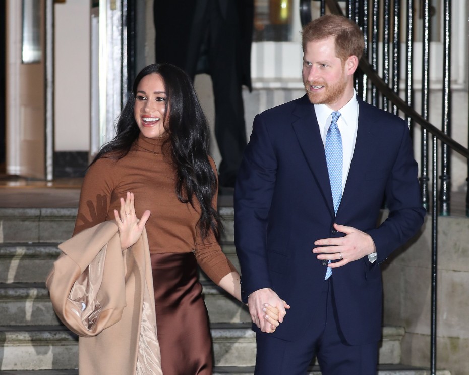 Βρετανία: Ο Χάρι και η Μέγκαν «χωρίζουν» με τη βασιλική οικογένεια