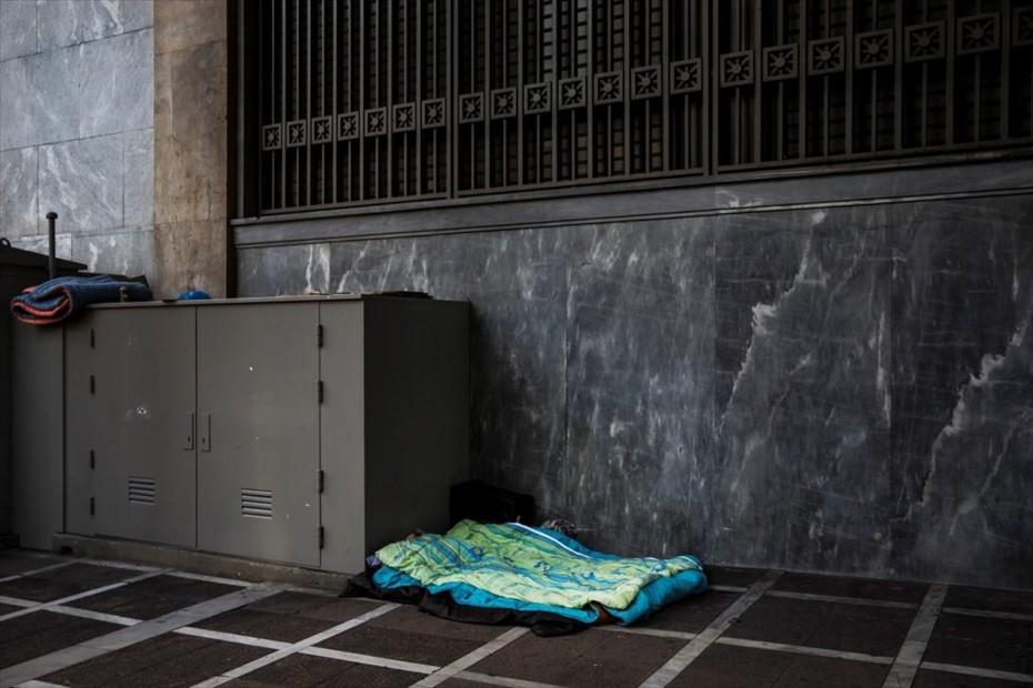 Ο Δήμος Αθηναίων παρατείνει τα έκτακτα μέτρα για τους άστεγους