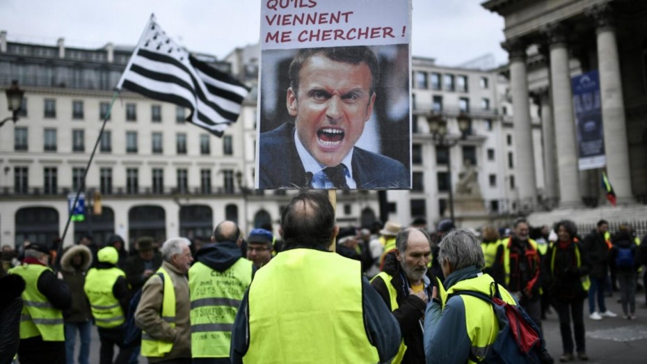 Γαλλία: «Ποδαρικό» με διαδηλώσεις κατά του συνταξιοδοτικού του Μακρόν