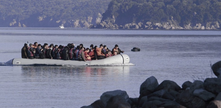 Μεταναστευτικό: Εξετάζεται ενίσχυση των συνόρων με πλωτό φράγμα