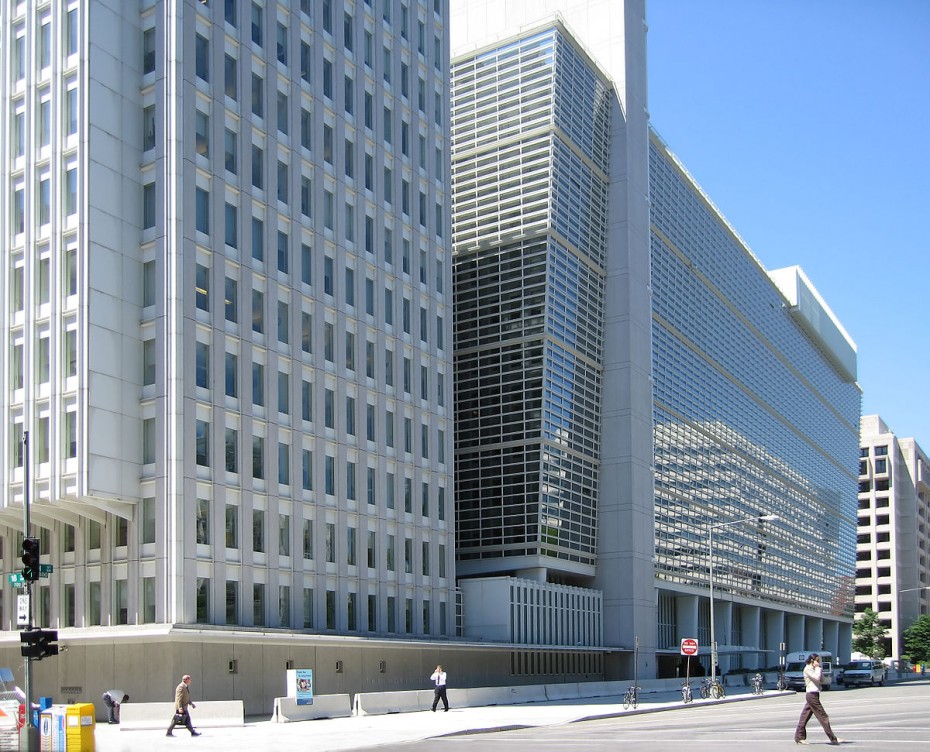 «Καμπανάκι» για νέα κρίση χτυπά η Παγκόσμια Τράπεζα