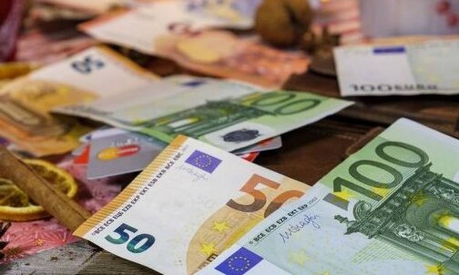 Με πρωτογενές πλεόνασμα στα 5 δισ. ευρώ έκλεισε το 2019