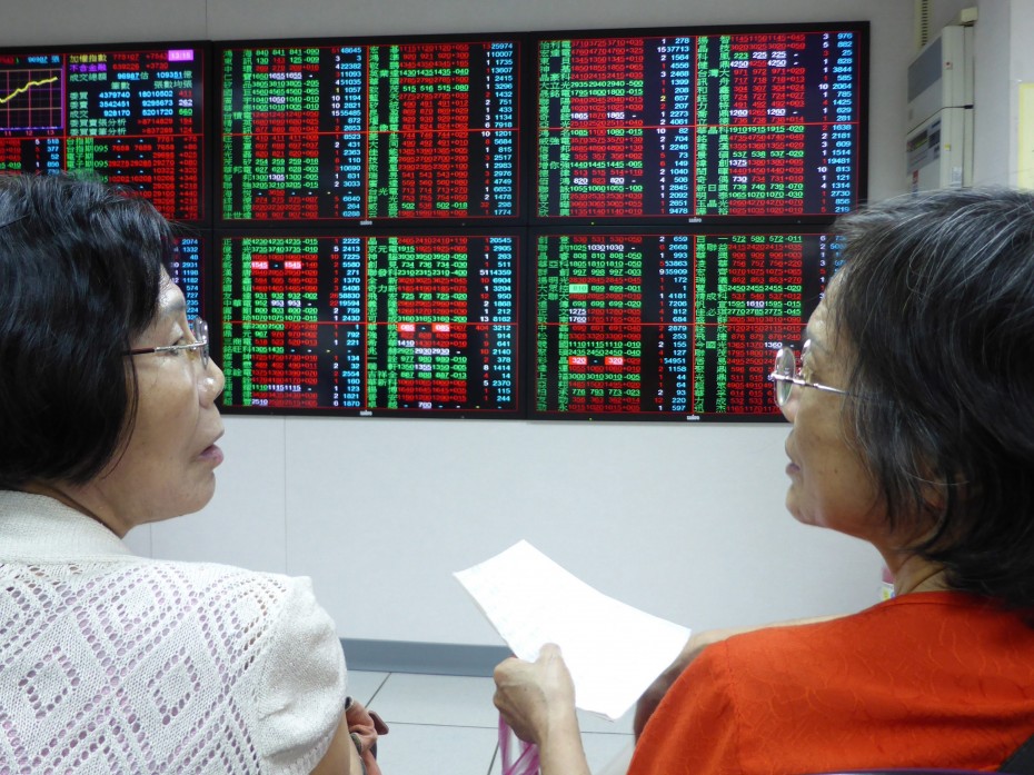 Ασιατικές αγορές: Μετά τον πρώτο πανικό, ψυχραιμία για τις επιπτώσεις του κοροναϊού