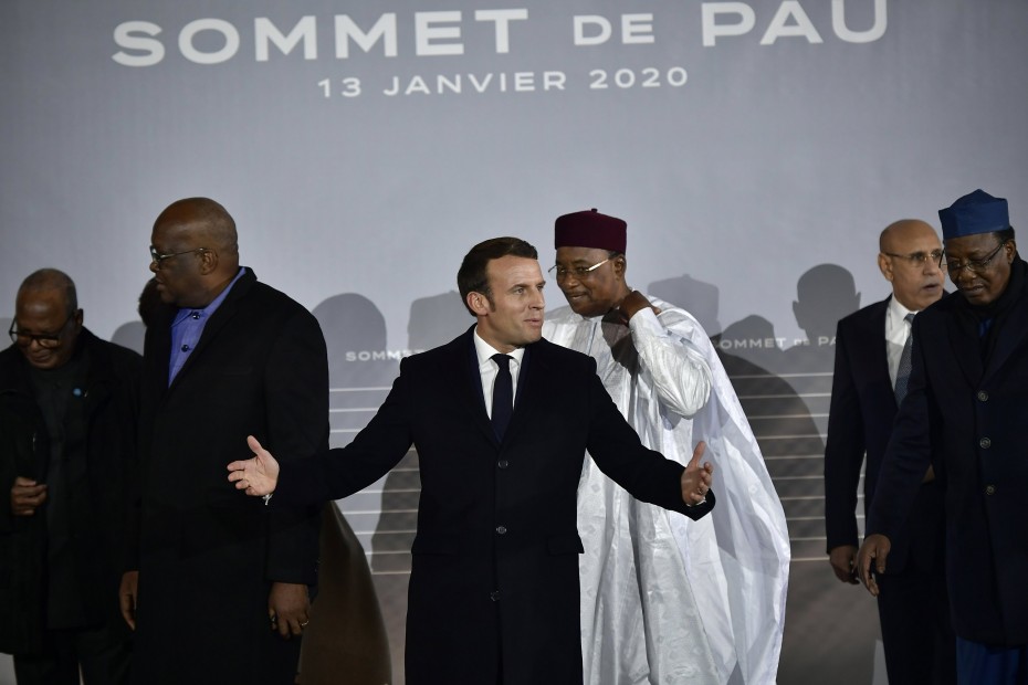 Η Γαλλία ενισχύει τις στρατιωτικές της δυνάμεις στην Αφρική