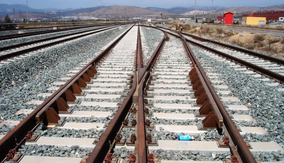 Έπεσαν υπογραφές για τη σιδηροδρομική σύνδεση Μπουργκάς- Αλεξανδρούπολης