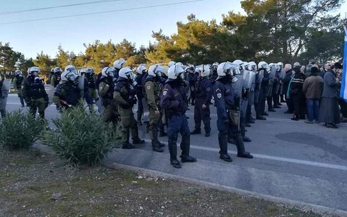 Γενική απεργία την Τετάρτη στα νησιά του Βορείου Αιγαίου για τα κλειστά κέντρα