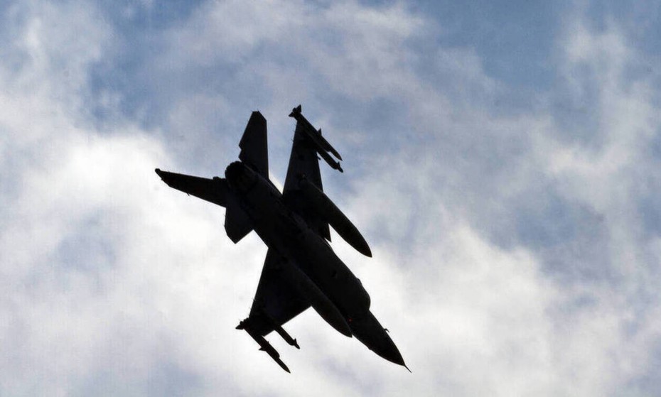 Αιγαίο: 30 τουρκικές παραβιάσεις και 7 εικονικές αερομαχίες την Τρίτη