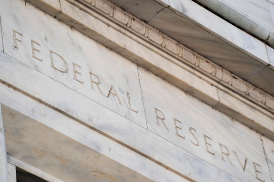 Ένεση ρευστότητας με 50 δισ. δολάρια από τη Fed στις ΗΠΑ