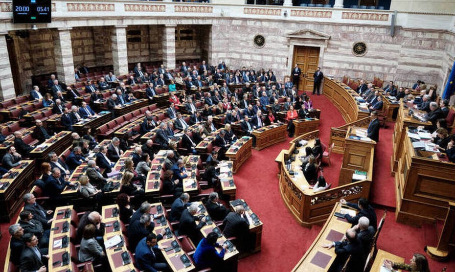 Σύγκρουση ΝΔ - ΣΥΡΙΖΑ στη Βουλή για το μεταναστευτικό