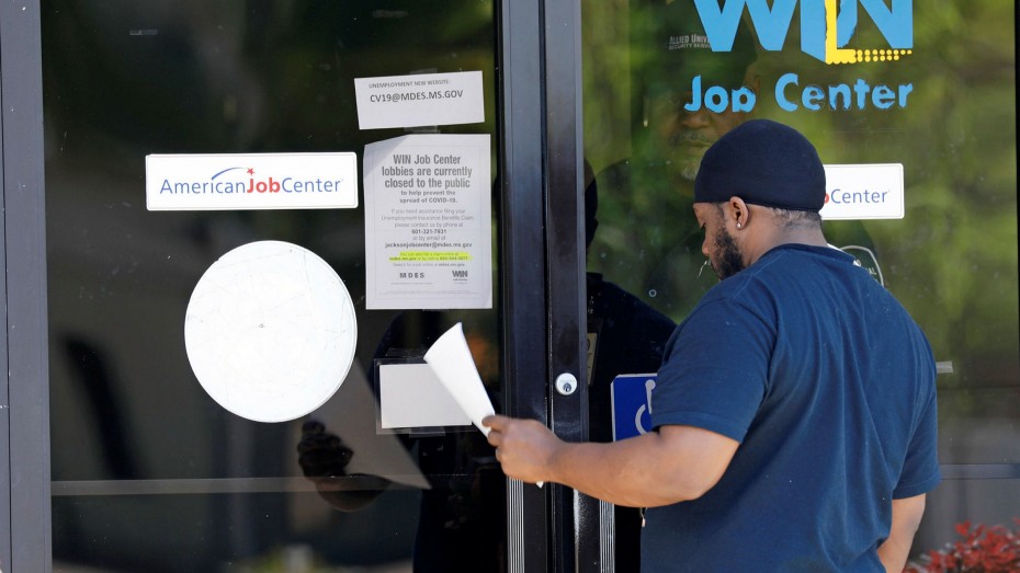 Πάνω από 21 εκατ. άνεργοι στις ΗΠΑ λόγω του κοροναϊού