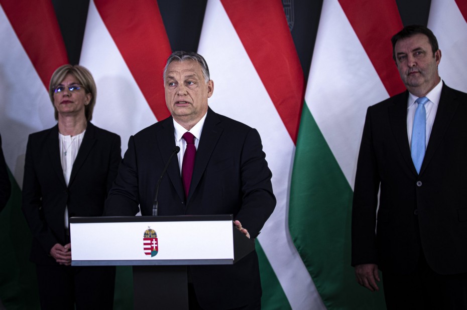 Ουγγαρία: Ο Όρμπαν επεκτείνει επ' αόριστον τα περιοριστικά μέτρα