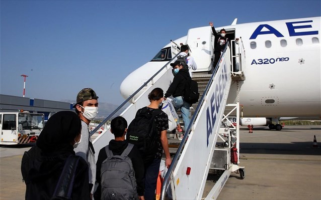 Έφυγαν για Λουξεμβούργο οι πρώτοι 12 ασυνόδευτοι ανήλικοι πρόσφυγες