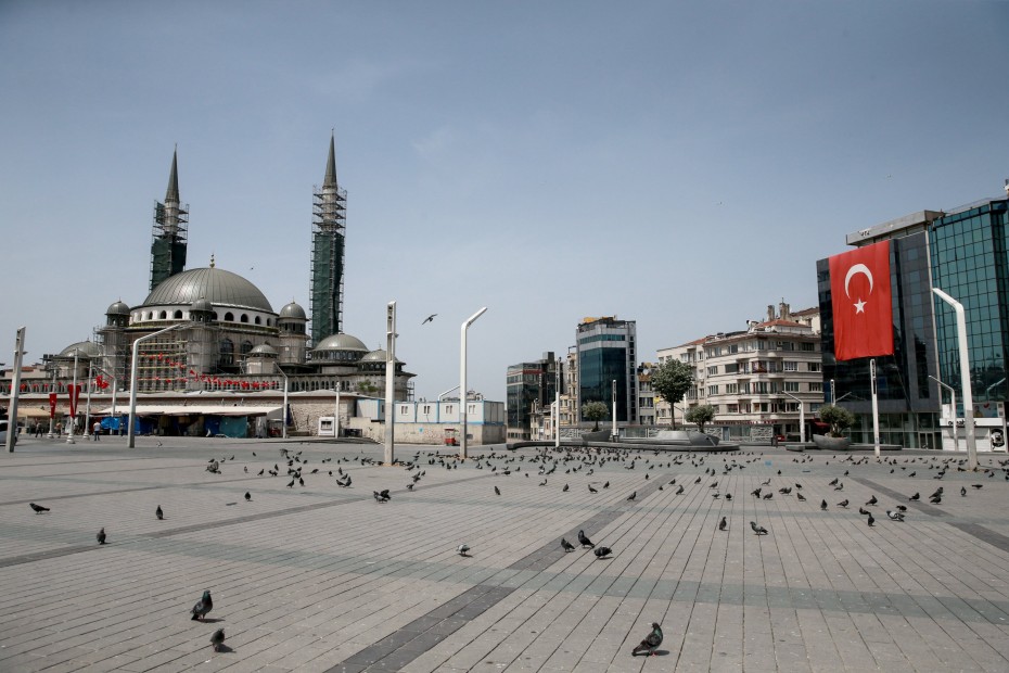Πτωτικά η πορεία του κοροναϊού στην Τουρκία