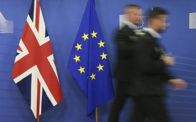Παραμένουν μεγάλες διαφορές μεταξύ ΕΕ και Βρετανίας για την εμπορική συμφωνία