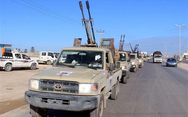 Πλήγματα για τις δυνάμεις του Χάφταρ στη Λιβύη - Υποχωρούν από την Τρίπολη